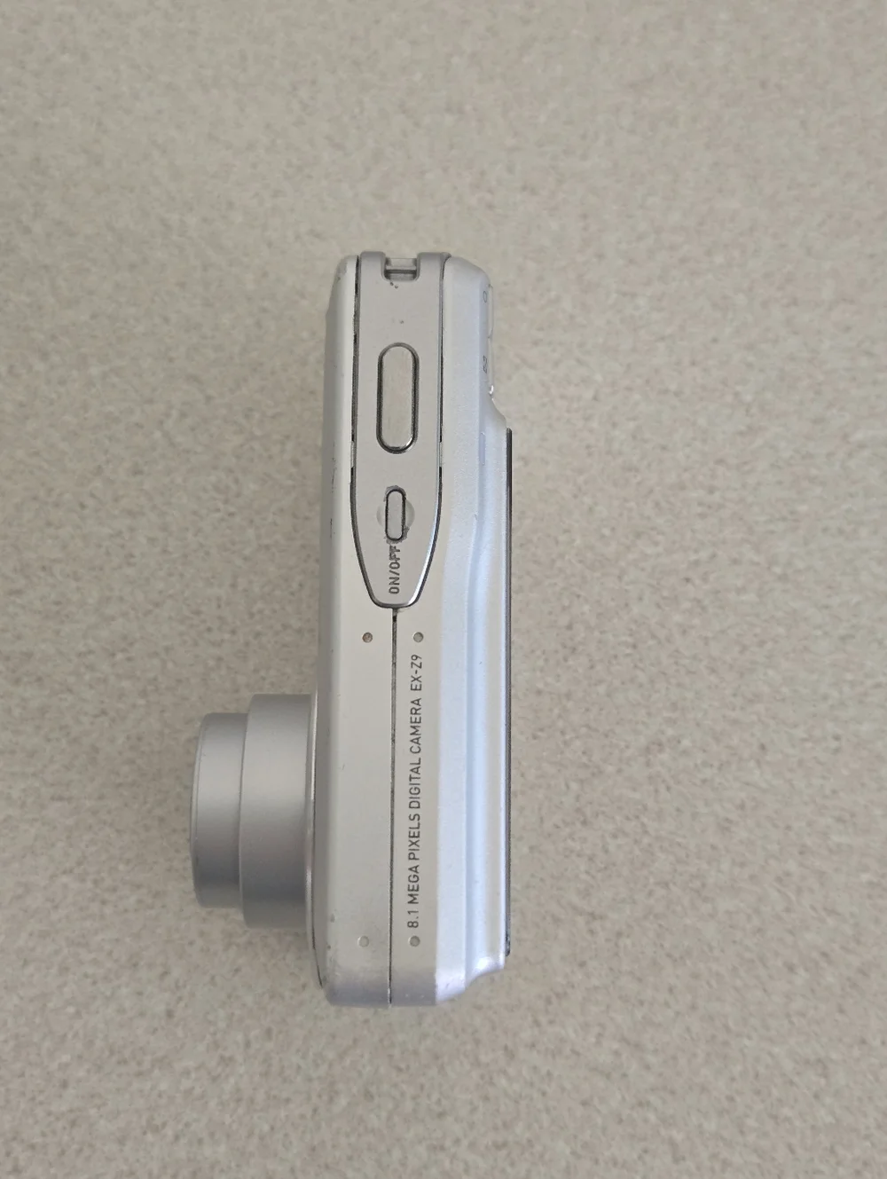 Casio Exilim digital camera 8.1 Mega Pixel 3x zoom